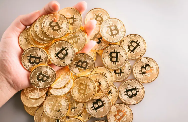 1 a cada 226 pessoas no planeta atualmente possui pelo menos US$ 1 em Bitcoin